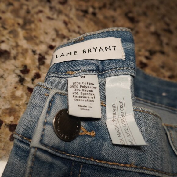 Lane Bryant Mid-Rise Girlfriend Crop Capris Size 18 - Picture 2 of 5